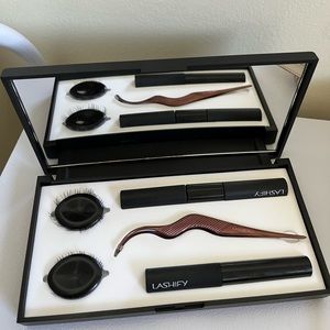 Lashify Kit and B14 lashes